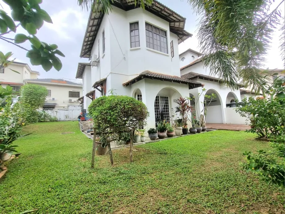 Double Storey Semi- D Bukit Rahman Putra for Sale