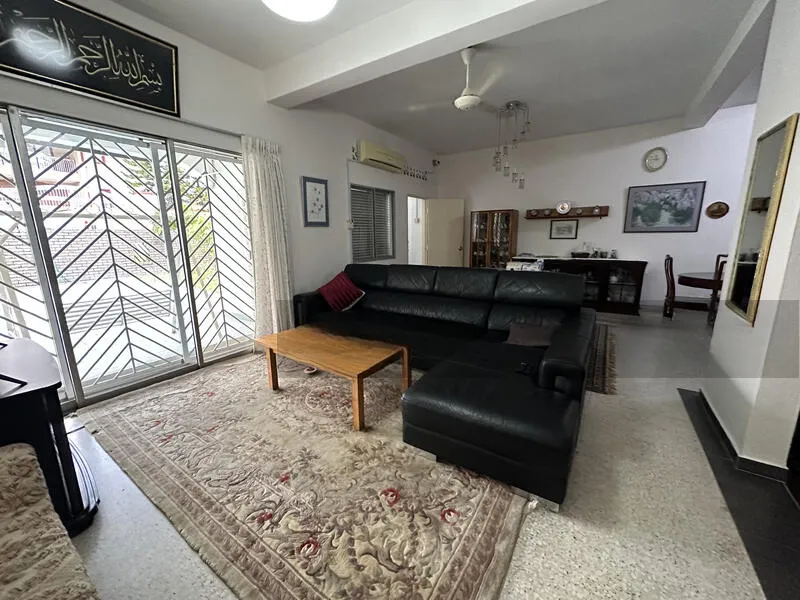 Double Storey Semi-D thumbnail 4